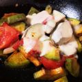 jyuriet's cooksnap of when they made フライパンでアボカドトマトのチーズ焼き☆.