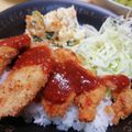 madoron's cooksnap of when they made 我が家で大人気♪＾＾ソースチキンカツ丼♪.