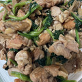 snow012's cooksnap of when they made 豚肉とほうれん草と舞茸のオイスター炒め♪.