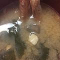 ヨッシーだなも's cooksnap of when they made かにの殻でお味噌汁.