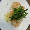 shogopapa's cooksnap of when they made アスパラとエビホタテのアヒージョ風炒め.