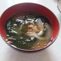 きらり流れ星's cooksnap of when they made うちの定番「わかめと玉ねぎの味噌汁」.