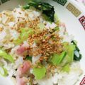 まぶたん's cooksnap of when they made 小松菜とベーコンの混ぜご飯.