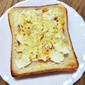 ＊なぁ＊'s cooksnap of when they made ゆで卵とハムとチーズのボリュームトースト.