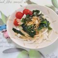 みかかめ's cooksnap of when they made 新玉ねぎのワカメおかか和え.