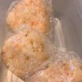 neeboo♬♪'s cooksnap of when they made お弁当に♪ゴマ油が決め手！鮭マヨおにぎり.