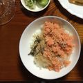 Ruriluru's cooksnap of when they made 簡単ランチ☆鮭フレークと塩昆布丼.