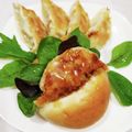 しーくれっと・らいふ's cooksnap of when they made ソースが決め手！餃子ロールパン.