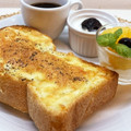 horseland's cooksnap of when they made おひとりさまのバターチーズトースト.