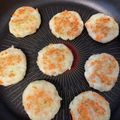 たかやんぁ's cooksnap of when they made 離乳食にもおつまみにも♪はんぺんバーグ✮.