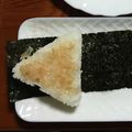 Ruriluru's cooksnap of when they made 鮭フレークとおかかで、たどん風、おにぎり.