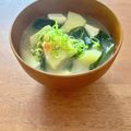 Etsu☆ko's cooksnap of when they made じゃがいもとわかめの味噌汁.