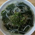 かおり♡♡♡'s cooksnap of when they made 速攻完成！もやしとワカメの中華風スープ.