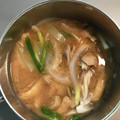 Ruriluru's cooksnap of when they made 舞茸と玉ねぎの味噌汁♪.