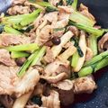 るかまる☆'s cooksnap of when they made ＊カリカリ豚こま小松菜おかか醤油和え＊.