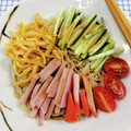 在宅勤務のおじさん's cooksnap of when they made 醤油だれ＆ごまだれ✿基本の冷やし中華✿.