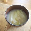 みるく茶's cooksnap of when they made シャキシャキ♫レタスと玉ねぎのお味噌汁.