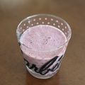 にち's cooksnap of when they made ミックスベリーとバナナのスムージー.