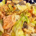ポムポムポヨコ's cooksnap of when they made ＊鮭と春キャベツのオーロラソース炒め＊.