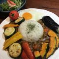 こつゆ514's cooksnap of when they made カフェご飯風カレー盛り付け方＊野菜添え.