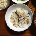 Ruriluru's cooksnap of when they made 塩昆布と桜えびのごはん.