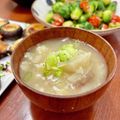 Superlittleboo's cooksnap of when they made 簡単！カリフラワーの白いお味噌汁.