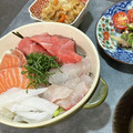 だりりラブ's cooksnap of when they made たれ＆寿司飯が美味し～い✿海鮮丼✿.
