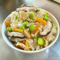 azbjbn's cooksnap of when they made 枝豆と茸と油揚げの炊き込みご飯.