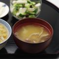 クックDAD's cooksnap of when they made 我が家の味噌汁♡たたき長芋としめじ.