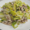 rarararako's cooksnap of when they made ご飯が進む!!豚バラとキャベツの中華炒め.