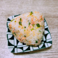 のんべぇヒロ's cooksnap of when they made ピリ辛♪鮭と小ネギと柚子胡椒のおにぎり.