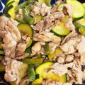 ポムポムポヨコ's cooksnap of when they made 豚こま肉とズッキーニのオイマヨ炒め.