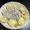 どんぐり☆☆'s cooksnap of when they made 簡単☆じゃがいものちりめんチーズ焼き.