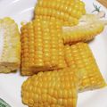 ﾋﾟﾛﾐ♡'s cooksnap of when they made キレイに食べれる♪とうもろこしのカット法.