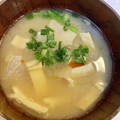 yu228's cooksnap of when they made あったまる 大根と油揚げの味噌汁.