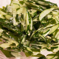 ai0628's cooksnap of when they made 離乳食完了期〜きゅうりとわかめの和え物.