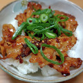 みぃくんのママ's cooksnap of when they made 簡単☆お手軽旨辛豚丼♩.