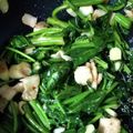 あおちゃん's cooksnap of when they made 超簡単！空芯菜とベーコンのガーリック炒め.
