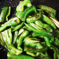 yaobikuni's cooksnap of when they made 万願寺とうがらしのいためもの.