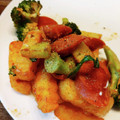 ばたみそーぱん☆'s cooksnap of when they made ウィンナーと冷凍ポテトのケチャマヨ炒め.