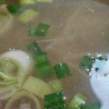 あゆたっくん's cooksnap of when they made 元気が出るよ♪にらとネギの味噌汁.