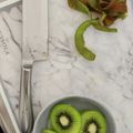 ☆ずぼラン☆'s cooksnap of when they made 簡単きれいに♪キウイの切り方.