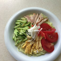 Ruriluru's cooksnap of when they made 千切りネギをトッピングしてみた冷やし中華.