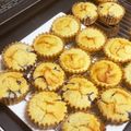 hiyoko17's cooksnap of when they made バナナとオートミールの米粉マフィン.