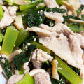 ナイーブ✨'s cooksnap of when they made 簡単☆豚肉と小松菜の炒め物.