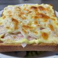 ★なみ☆'s cooksnap of when they made 簡単惣菜パン！玉ねぎマヨチーズトースト.