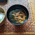 keromi's cooksnap of when they made アイタケと乾燥ワカメのお吸い物.