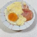 みぽぽ37's cooksnap of when they made チーズのせハムエッグ.