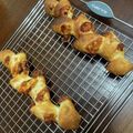ちぱちぱさん's cooksnap of when they made カリッとモチッと♪チーズ入りベーコンエピ.