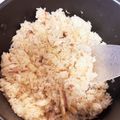 riuy's cooksnap of when they made ヤマサ鯛出汁つゆで鯛めし.
